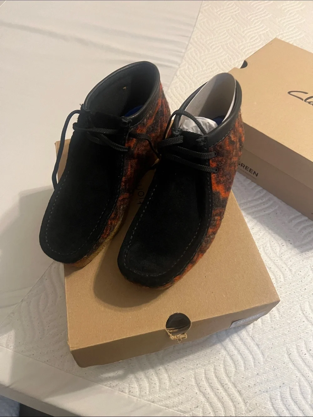 Clarks Men's Black and Orange Patterned Chukka Boots